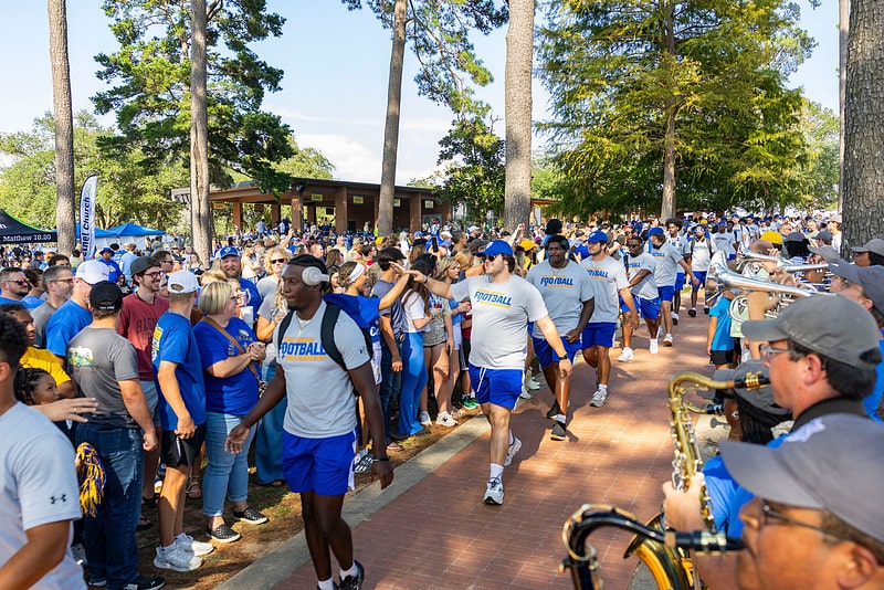 Mulegating tailgate at SAU Alumni Center